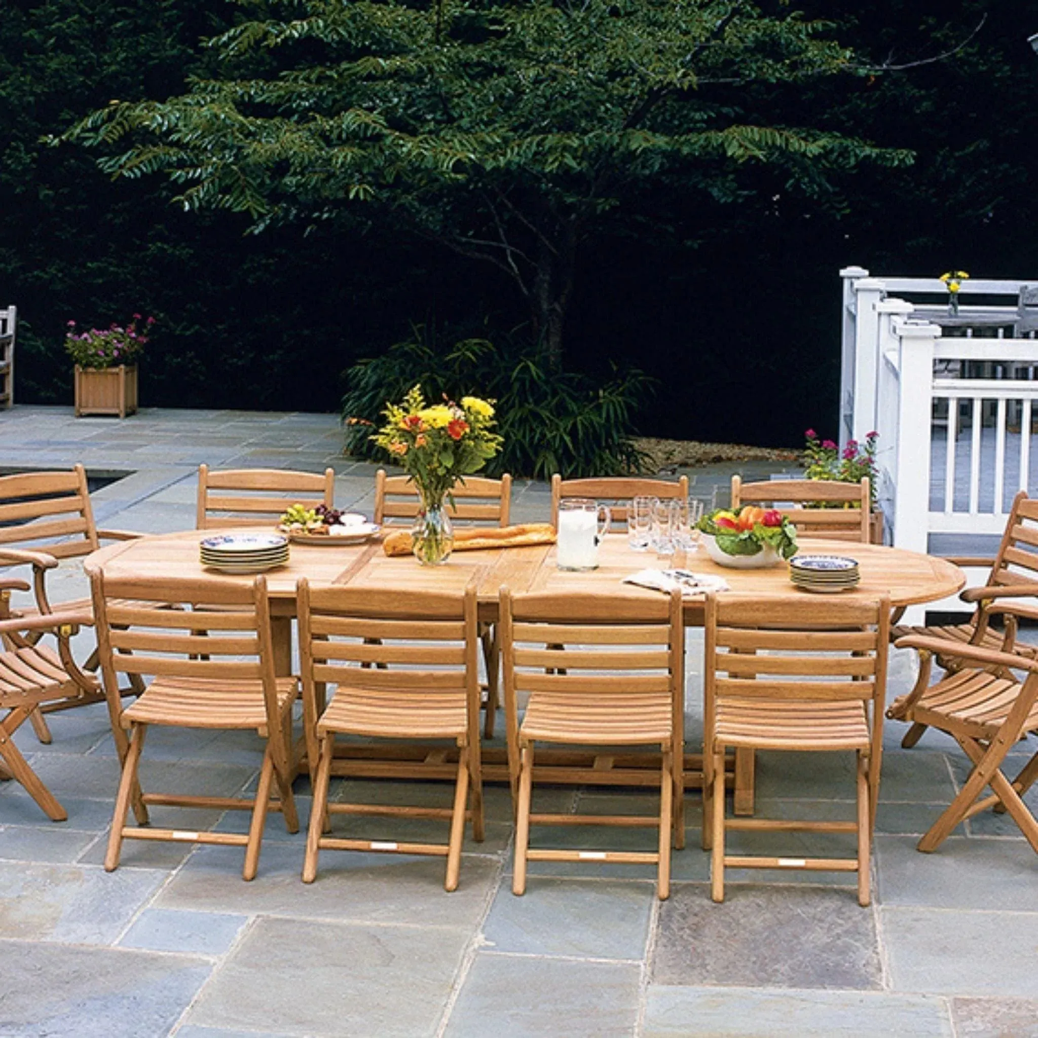 114" Oval Extension Dining Table