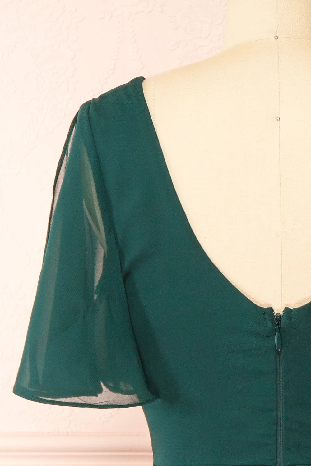 Adelie Green | V-Neck Chiffon Midi Dress