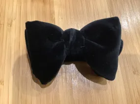 BOW-TIE
