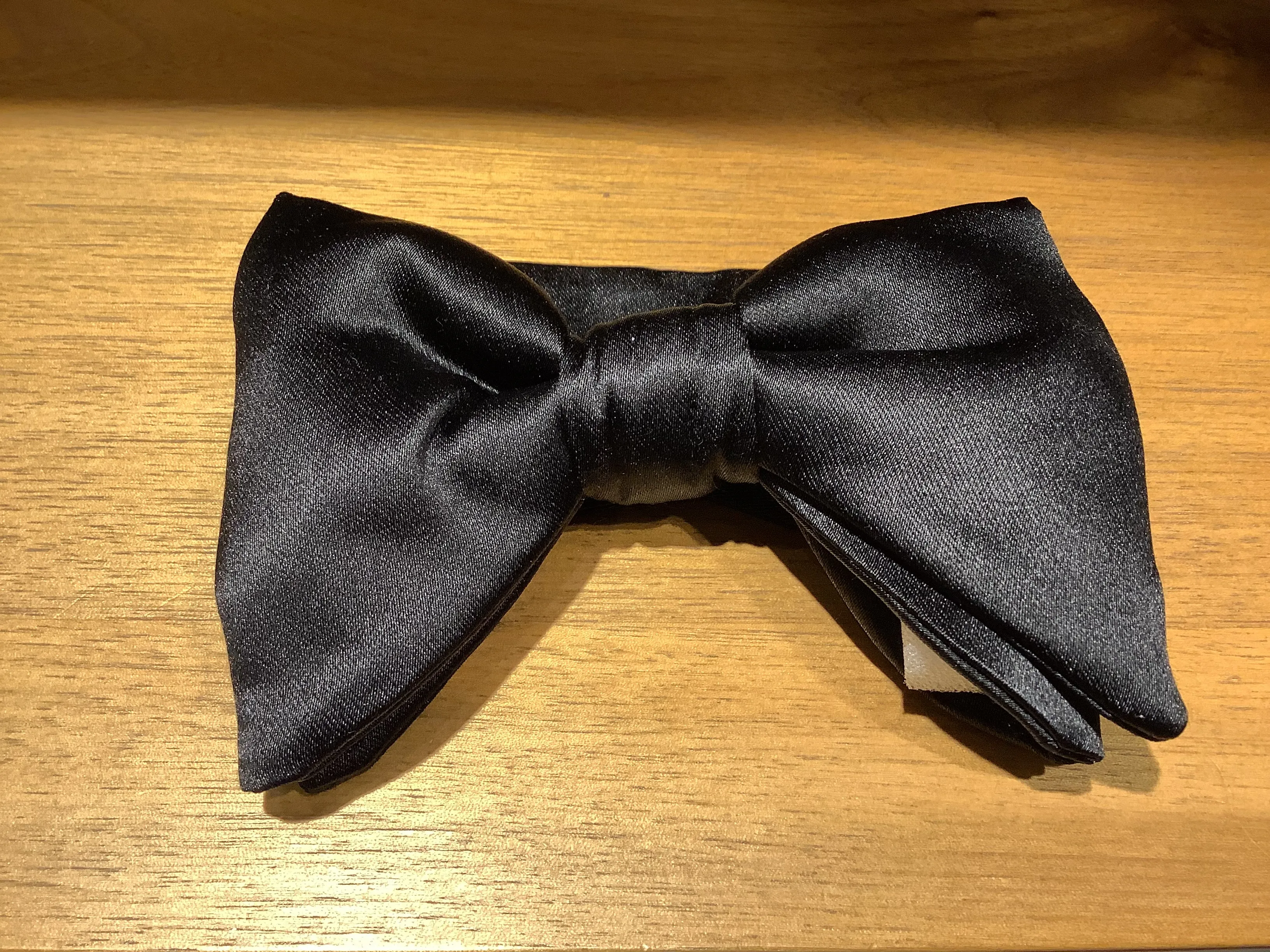 BOW-TIE