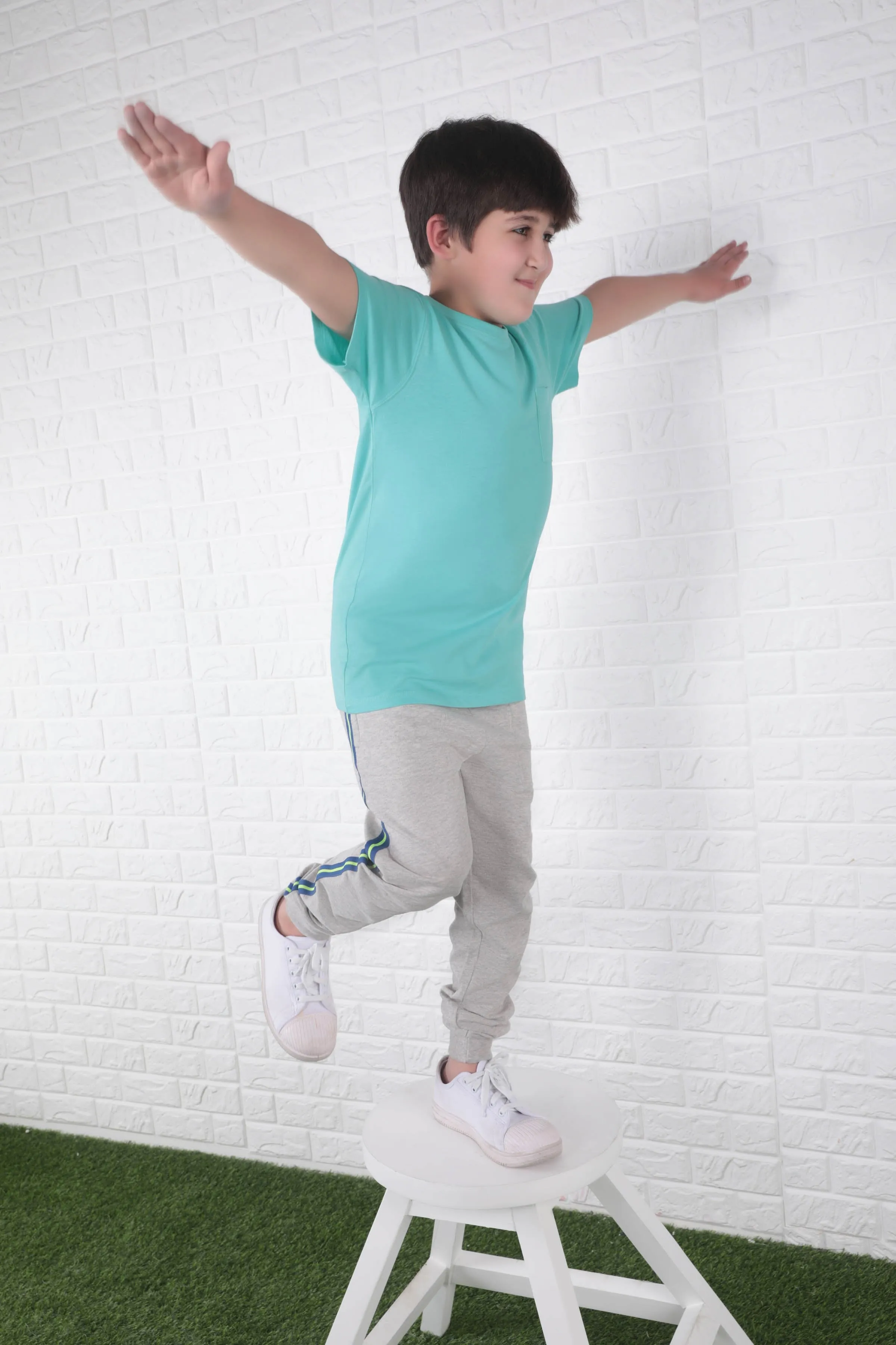 Grey Round-neck T-shirt